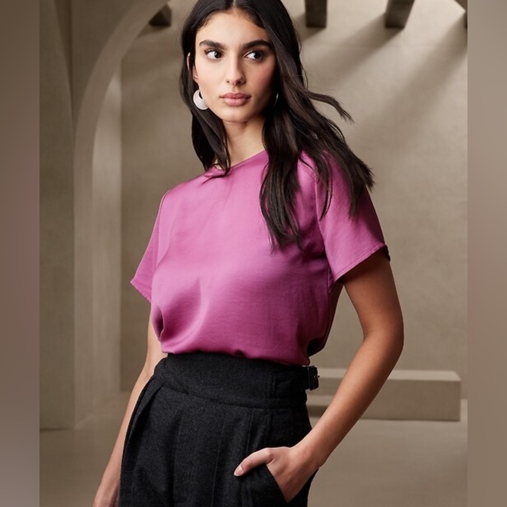 Banana Republic Essential Crew-Neck Top